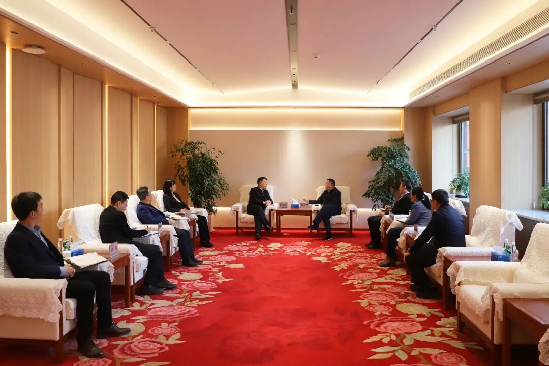 集團(tuán)領(lǐng)導(dǎo)會(huì)見(jiàn)中國(guó)誠(chéng)通黨委副書(shū)記、總經(jīng)理郭祥玉